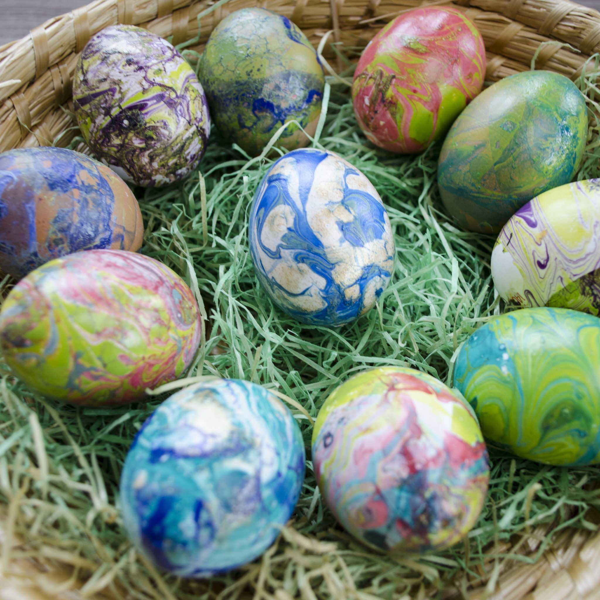 DIY Ostereier marmorieren- so sehen marmorierte Eier aus